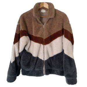 Ultra Cozy Chevron Faux Fur Fuzzy Bomber Jacket | Like New